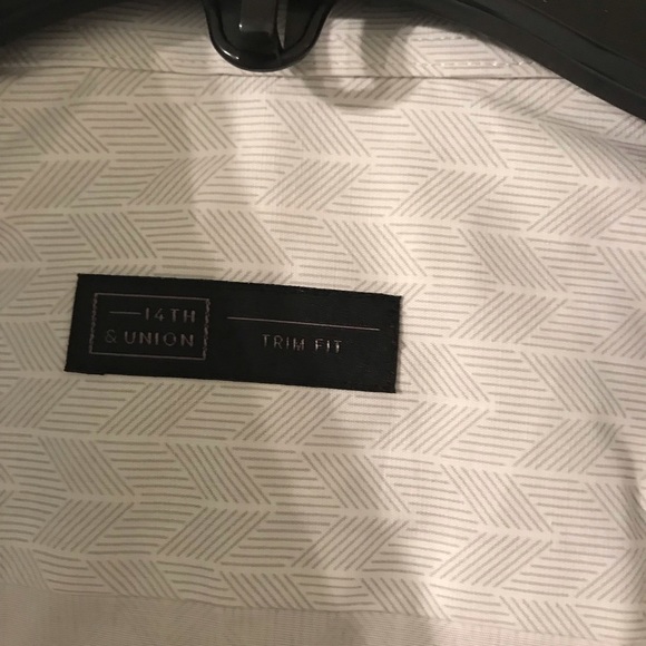 Men’s button down - Picture 2 of 2